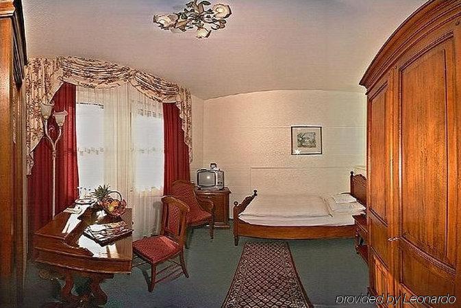 Hotel Am Josephsplatz Nuremberg Room photo
